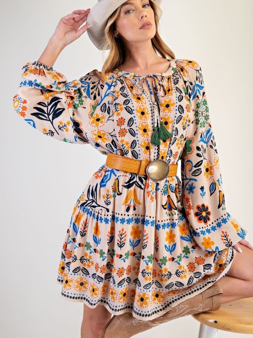 P4-0908Easel Fall Tapestry Floral Beige Midi Dress - Picture 3 of 5